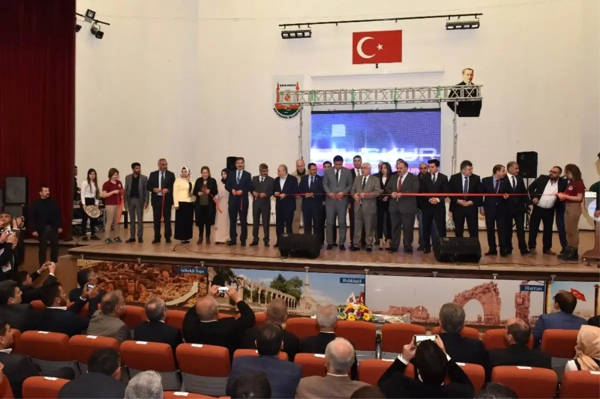 Şanlıurfa\'da İstihdam ve Kariyer Fuarının Açılışı Yapıldı