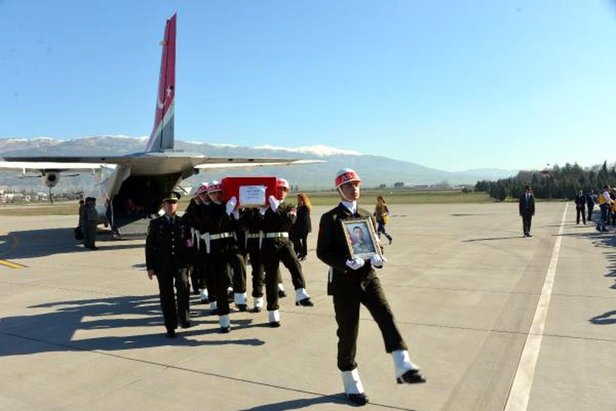 Şehit Er Onur Deniz, Andırın\'da Toprağa Verildi