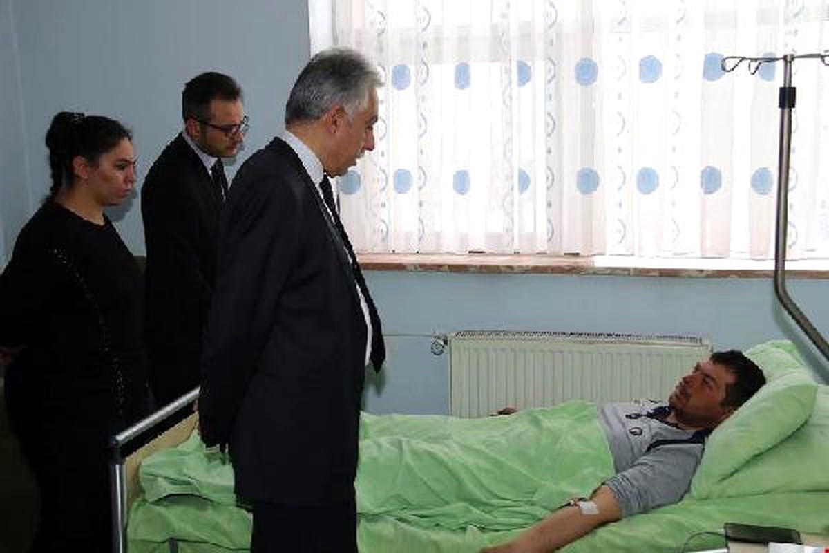 Vali Toprak, Yaralı Askerleri Ziyaret Etti