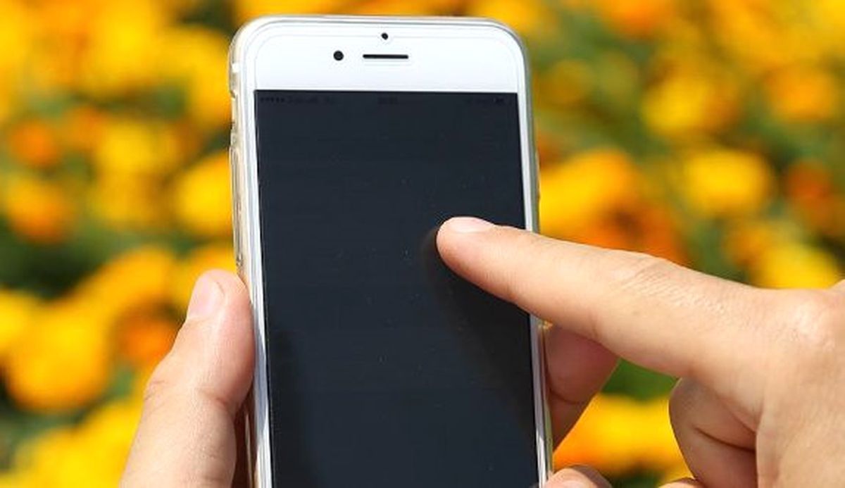 Wikileaks CIA\'in İphone\'lara Sızdığını İddia Etti