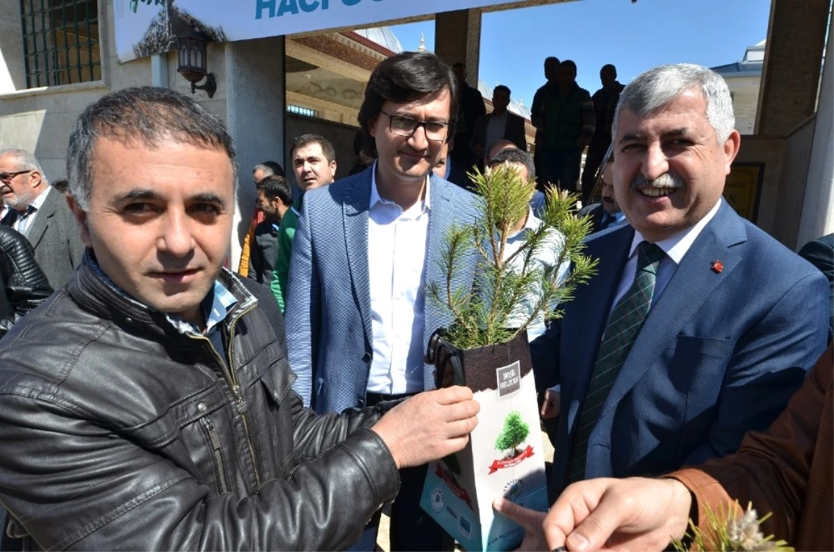 Yeşilyurt Belediyesi 17 Bin Adet Fidan Dağıttı