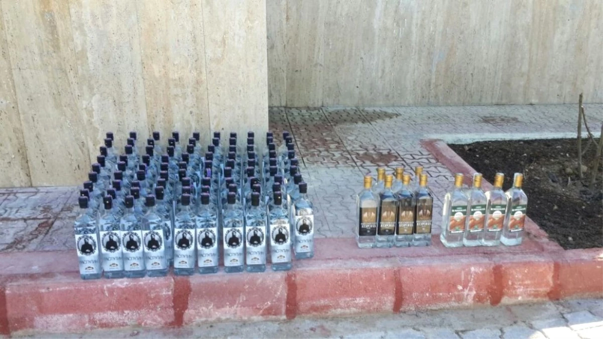Antalya\'da 100 Şişe Votka Ele Geçirildi