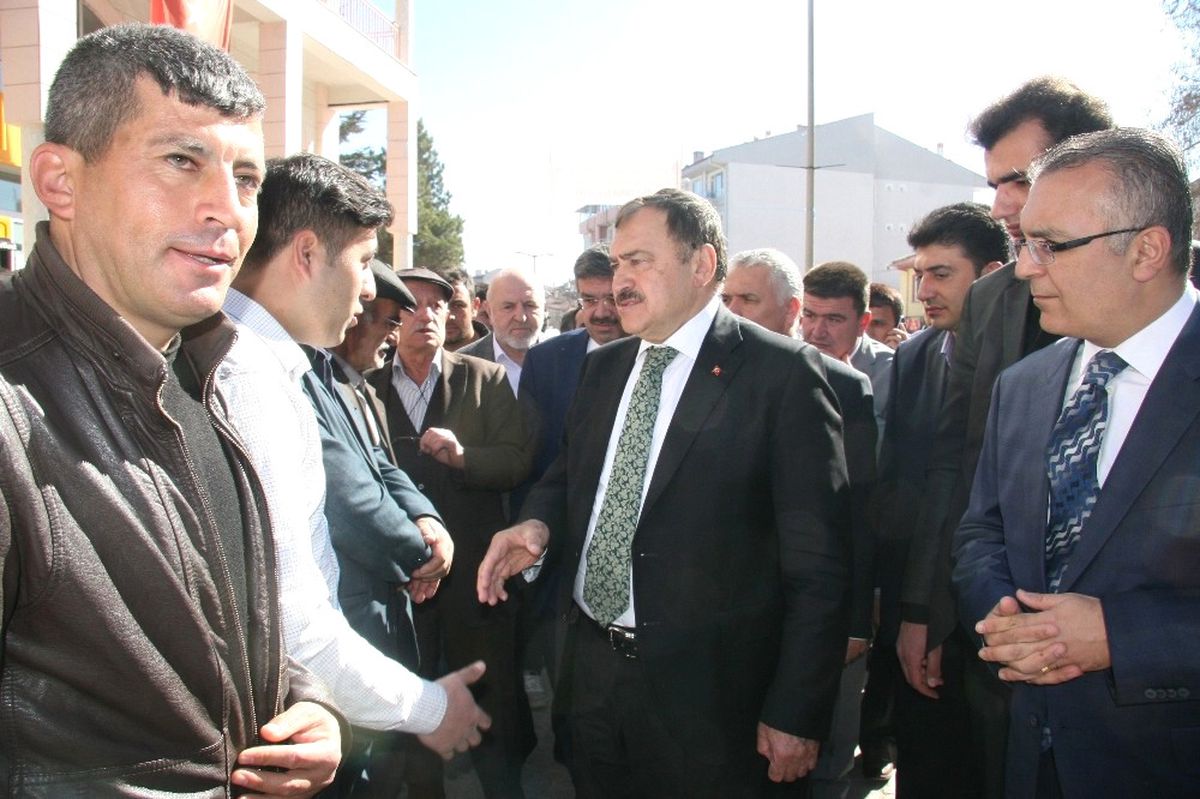 Bakan Eroğlu: "Mevcut Parlamenter Sistem Krize Yol Açıyor, Türkiye\'nin Önünü Kesiyor"