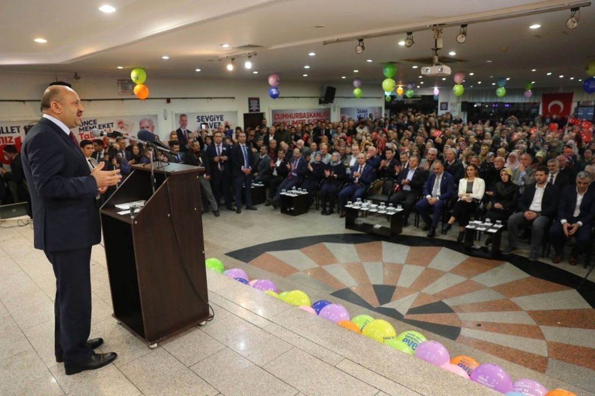Bakan Fikri Işık, Karamürsellileri \'Evet\'e Davet Etti
