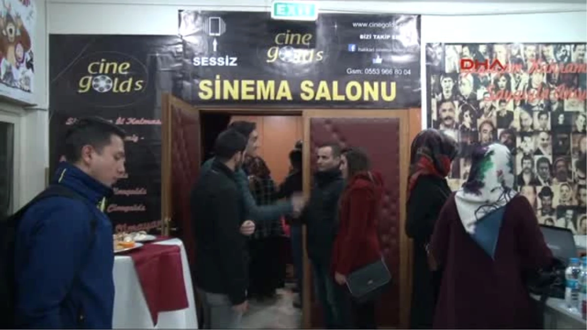 Hakkari\'de 3 Yıl Aradan Sonra Sinema Salonu Açıldı