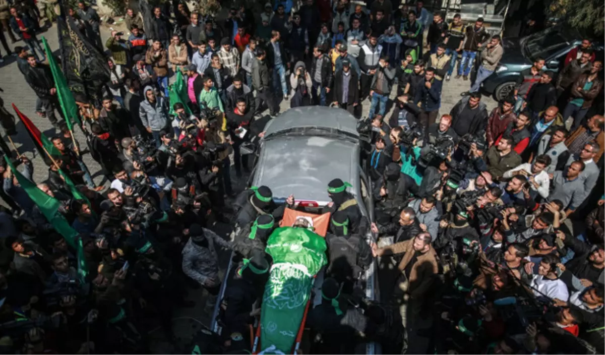 Hamas Öldürülen Fukaha İçin Gazze\'de Taziye Çadırı Kurdu