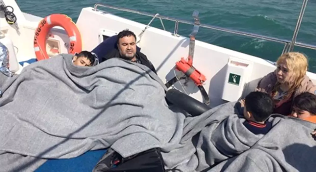 Kuşadası\'nda Kaçakları Taşıyan Bot Battı: 11 Ölü