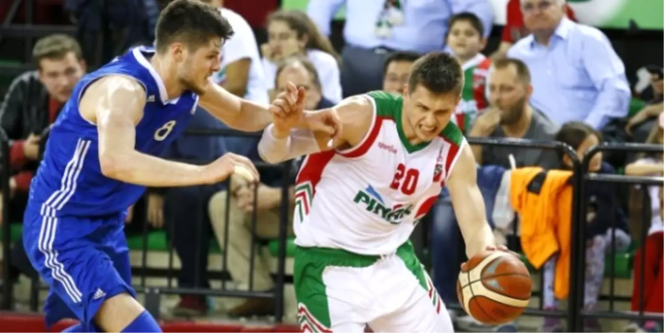 Pınar Karşıyaka-İstanbul Büyükşehir Belediyespor: 92-65