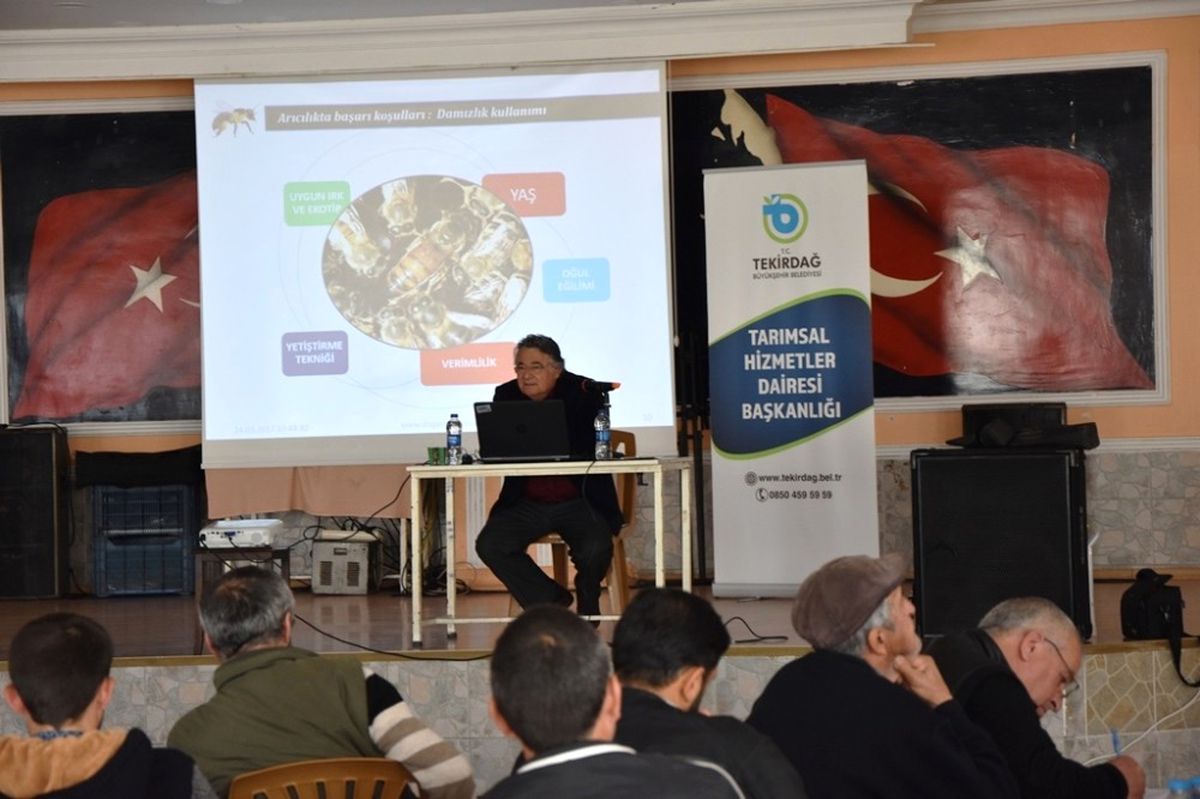 Şarköy\'deki Arıcılara Verimliliği Arttırma Eğitimi Verildi