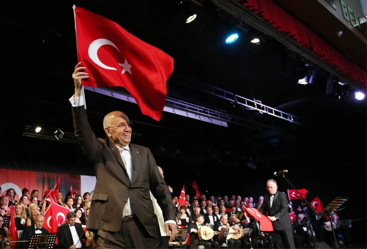 Türk Müziğinin Unutulmaz Eserleri Yenimahalle\'de Yankılandı