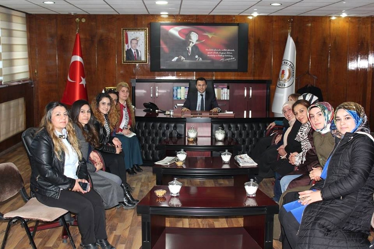 AK Parti\'li Kadınlardan Kaymakam Uzan\'a Ziyaret
