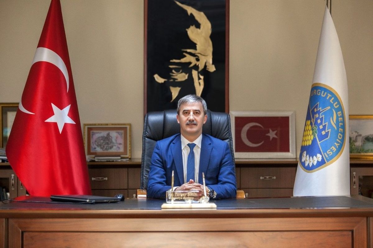 Başkan Şirin 27 Mart Dünya Tiyatrolar Günü\'nü Kutladı