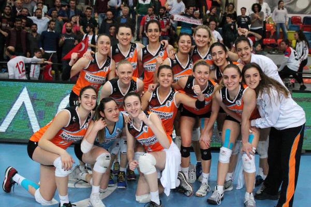 Beylikdüzü Voleybol İhtisas-Pursaklar Voleybol İhtisas: 3-1