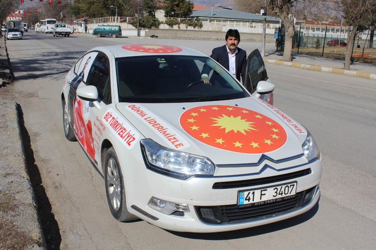 Cumhurbaşkanı Erdoğan\'a Destek İçin Yola Çıkan Özavcı, Van\'da