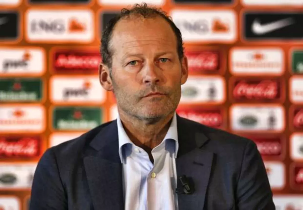 Danny Blind ile Yollar Ayrıldı