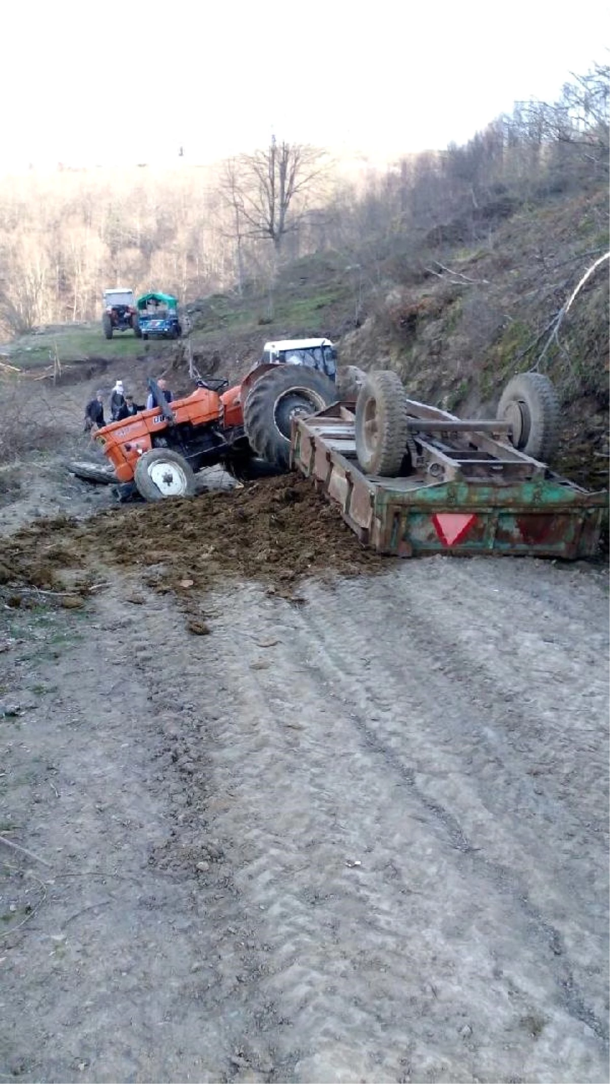 Hanife, Devrilen Traktörün Altında Öldü