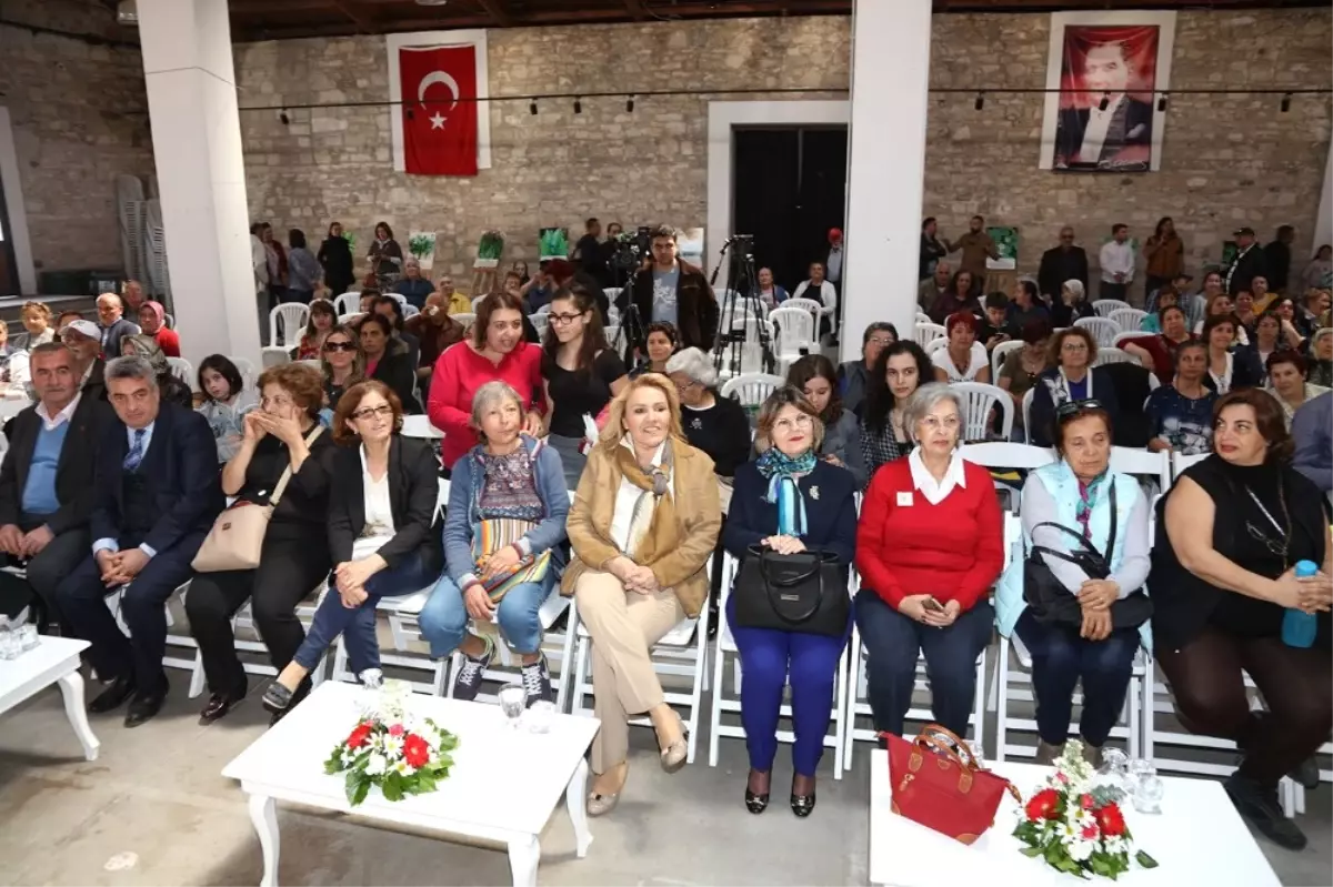 Mart Dokuzu Urla Ot Festivali Yapıldı