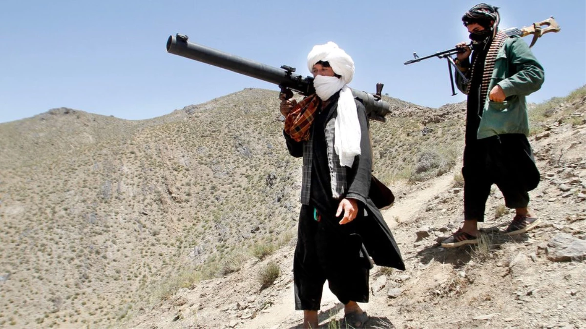 Rusya Açıkladı: Taliban\'ı Silahlandırmıyoruz