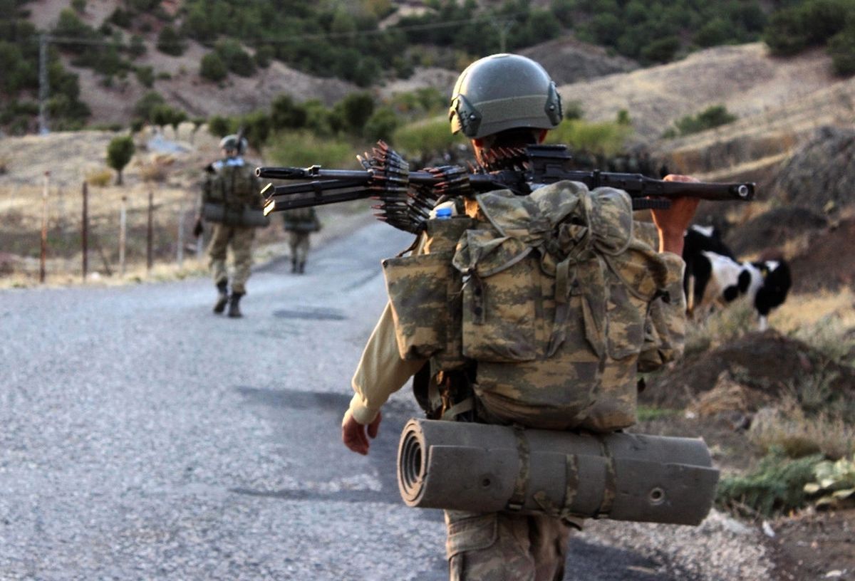 Tunceli\'de Çatışma: 1 Asker Yaralandı