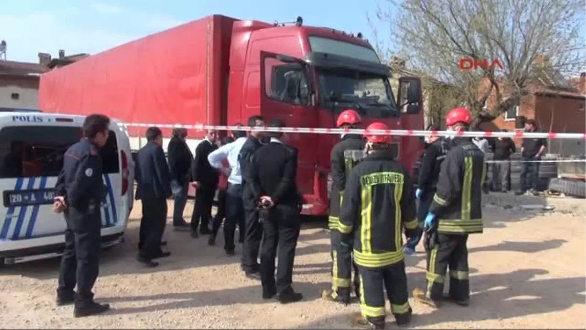 Denizli Macaristan Uyruklu Tır Şoförü Aracında Ölü Bulundu