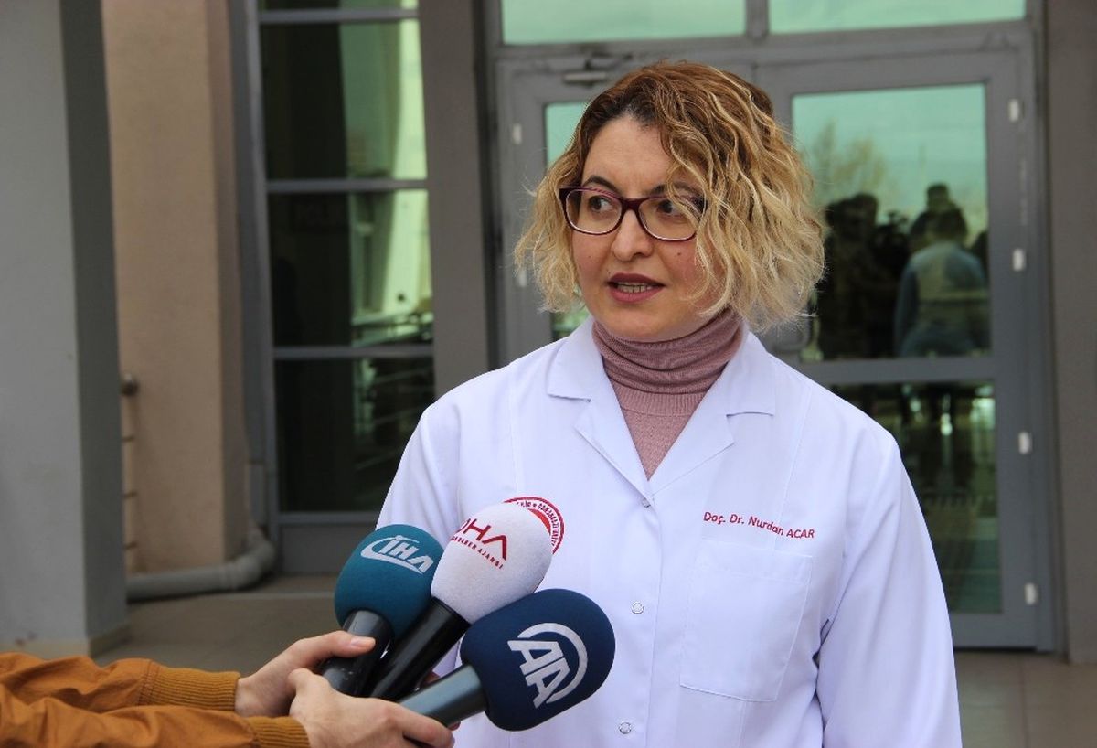 Eskişehir\'de Bıçaklı Saldırıya Uğrayan Ünlü Dj ve Besteci Emrah Karaduman, Tedavi Gördüğü...