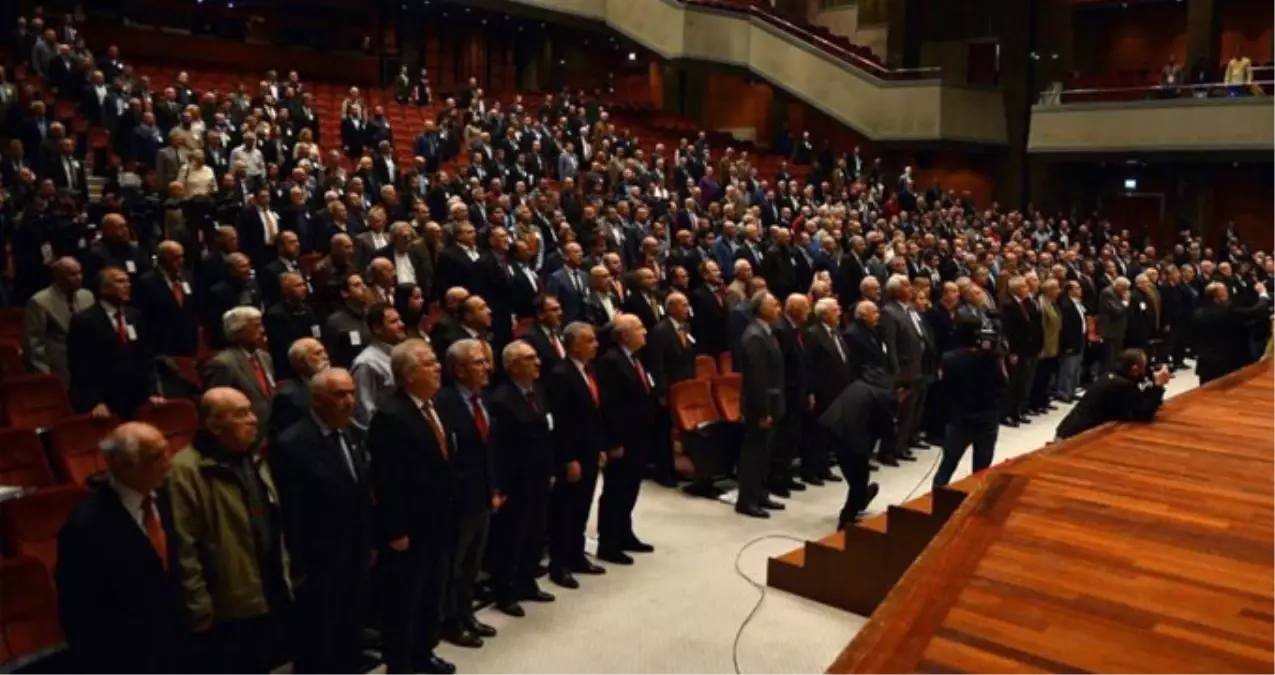 G.Saray\'da Şükür\'ün İhraç Edilmesini Reddeden Üyeler: Yayın Yasağı Getirilsin