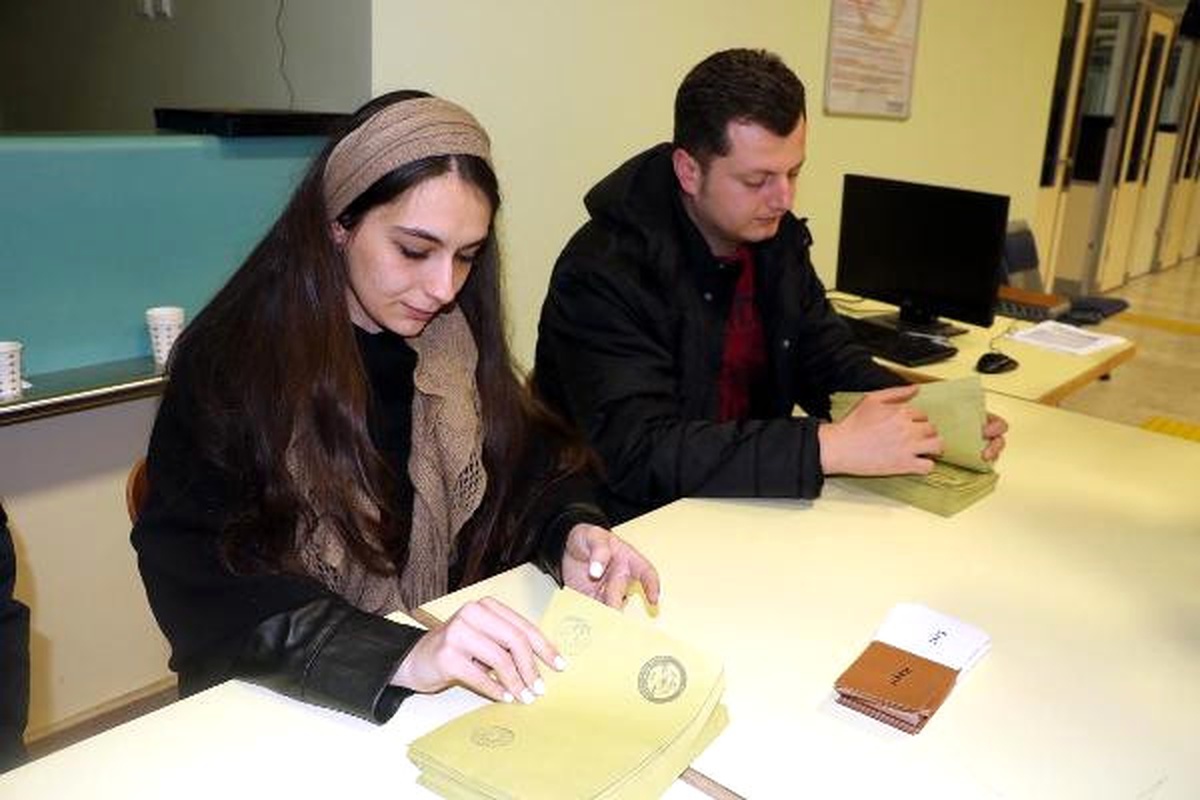 Gümrük Kapılarında Oy Verme İşlemleri Başladı