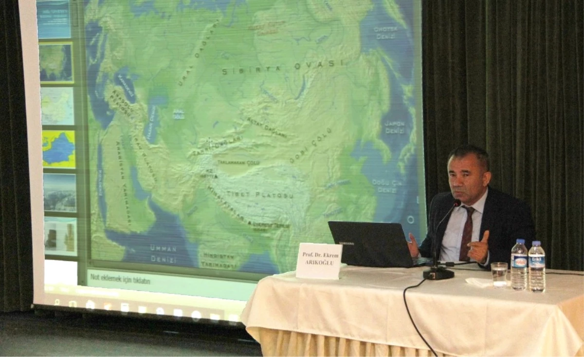 Güncel Gelişmeler Işığında Doğu Türkistan" Konulu Konferans