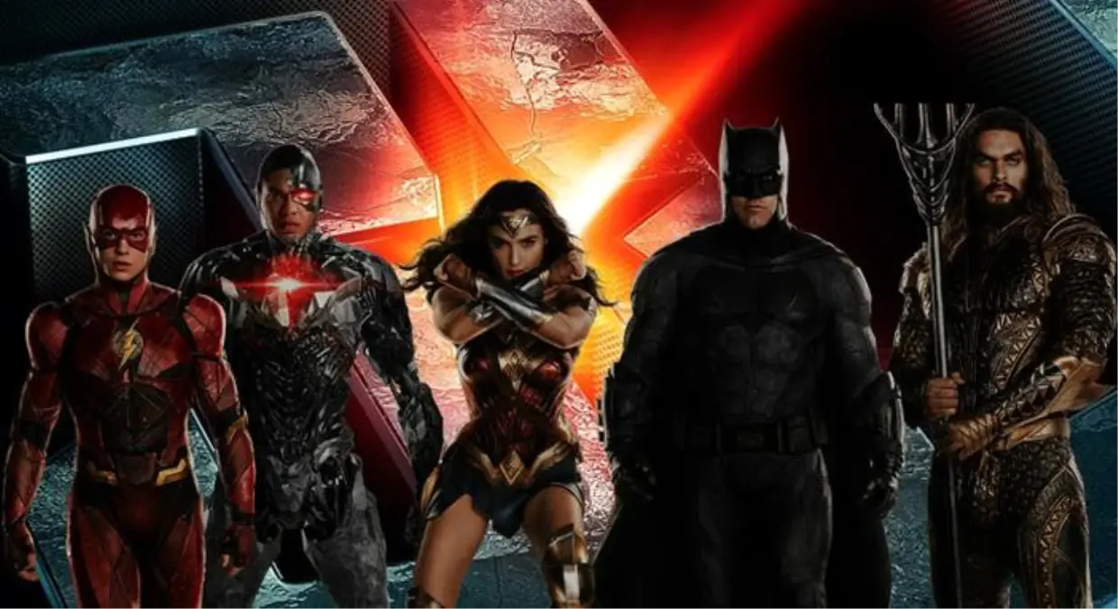 Justice League\'in İlk Resmi Fragmanı