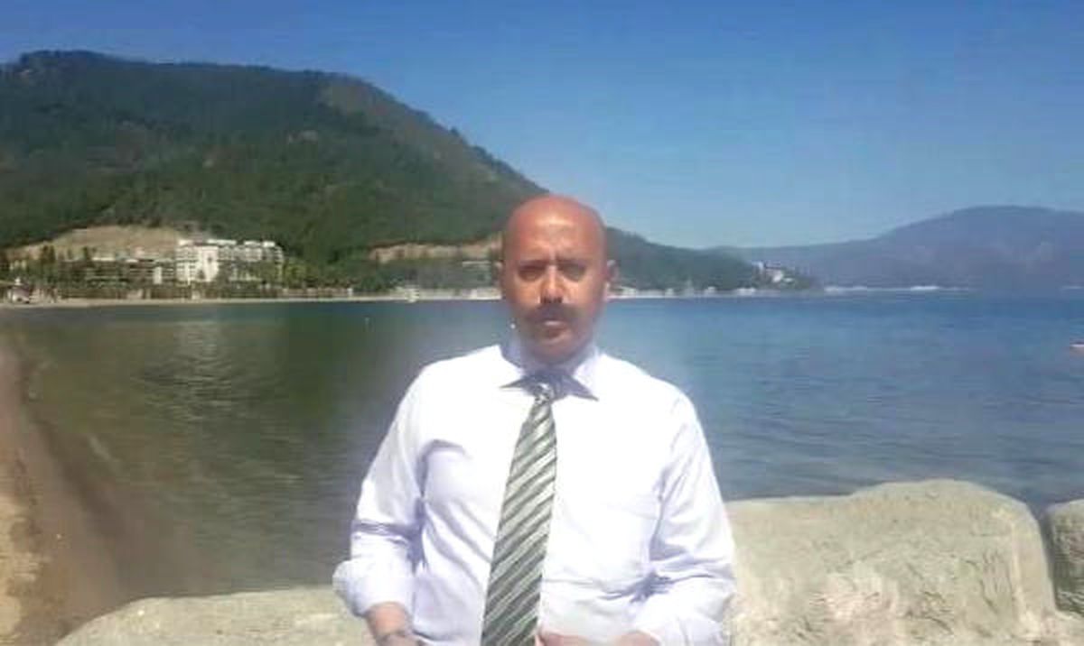 Marmaris\'te Deniz Kıyısı Polenle Kaplandı