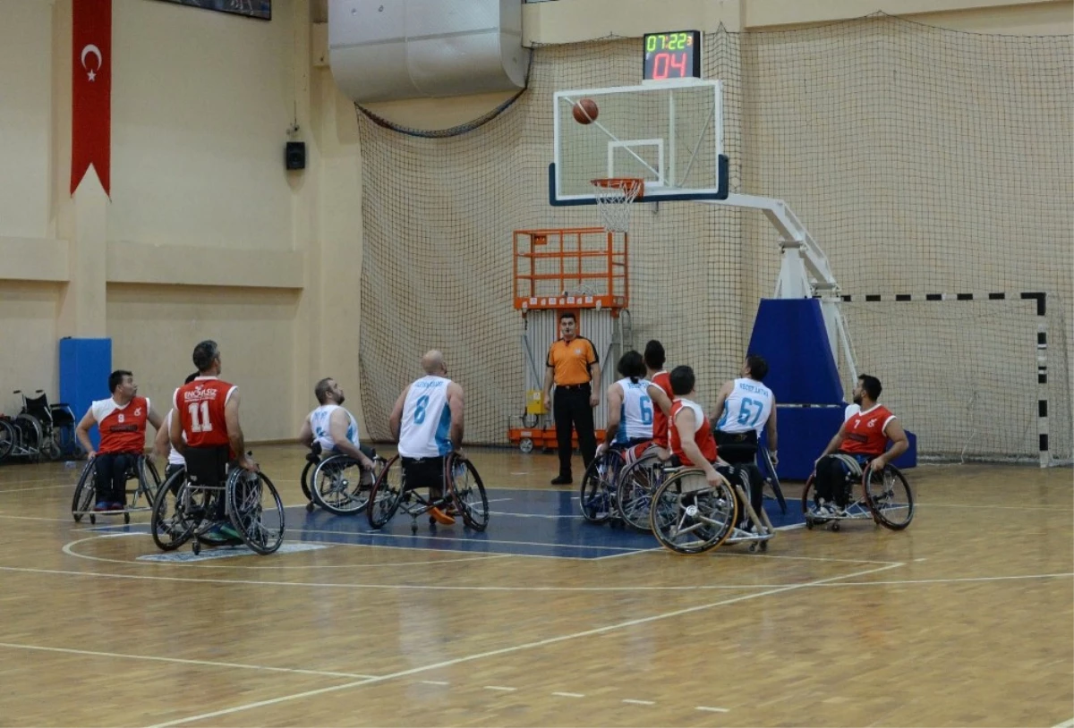 Osmangazili Basketbolcular Engel Tanımıyor