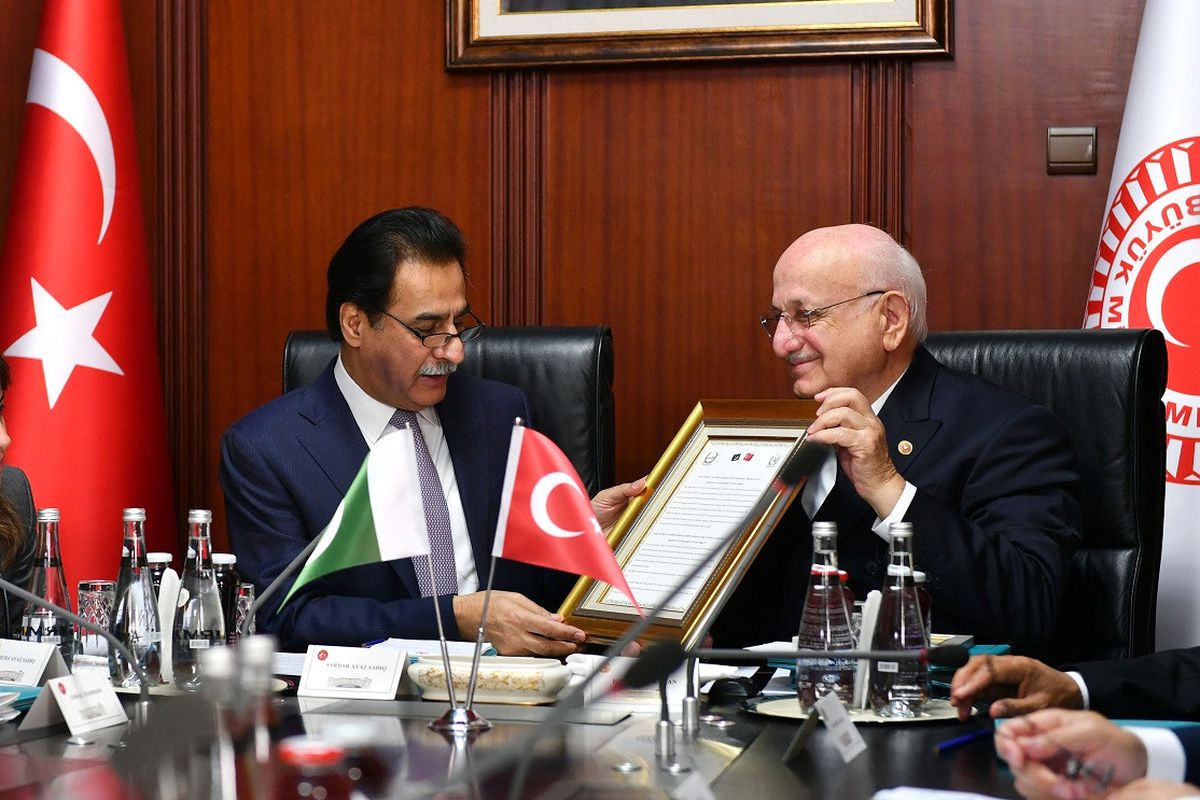 Pakistan Milli Meclisi Başkanı Sadık TBMM\'de