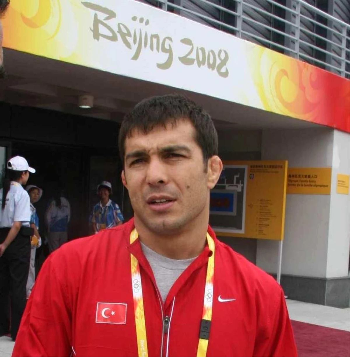 Şampiyon Güreşçi Şeref Eroğlu, Fair-Play Üniversiteler Kervanı\'nda