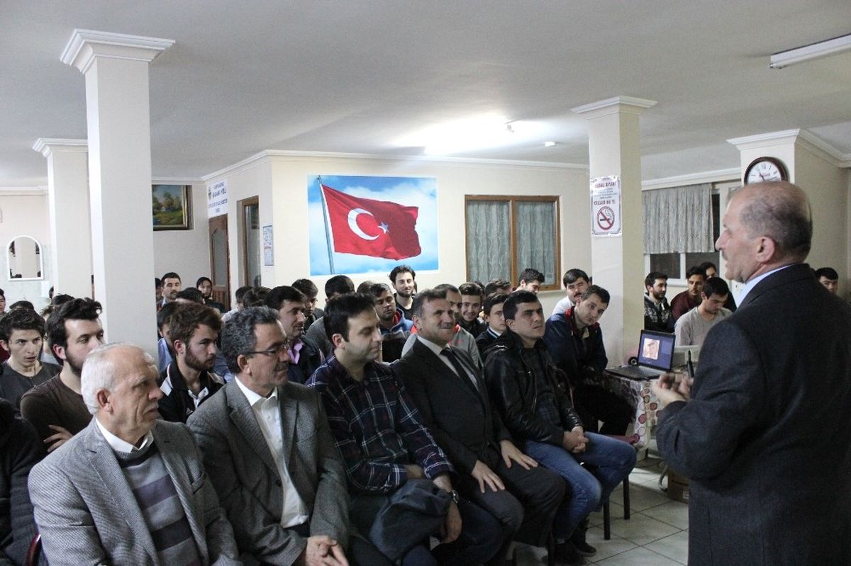 Sıla Öğrenci Yurdu\'nda Konferanslar Devam Ediyor