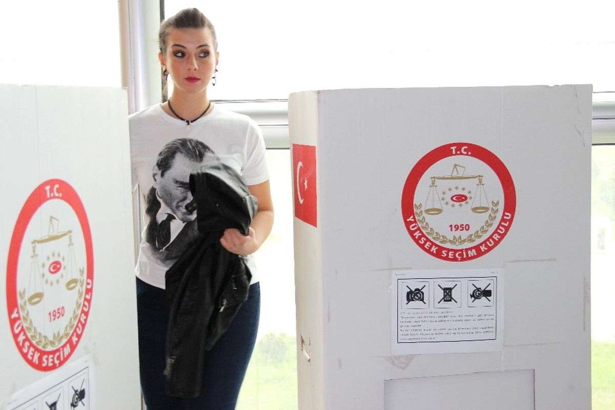 Sınır Kapılarında Referandum Oylamaları Başladı