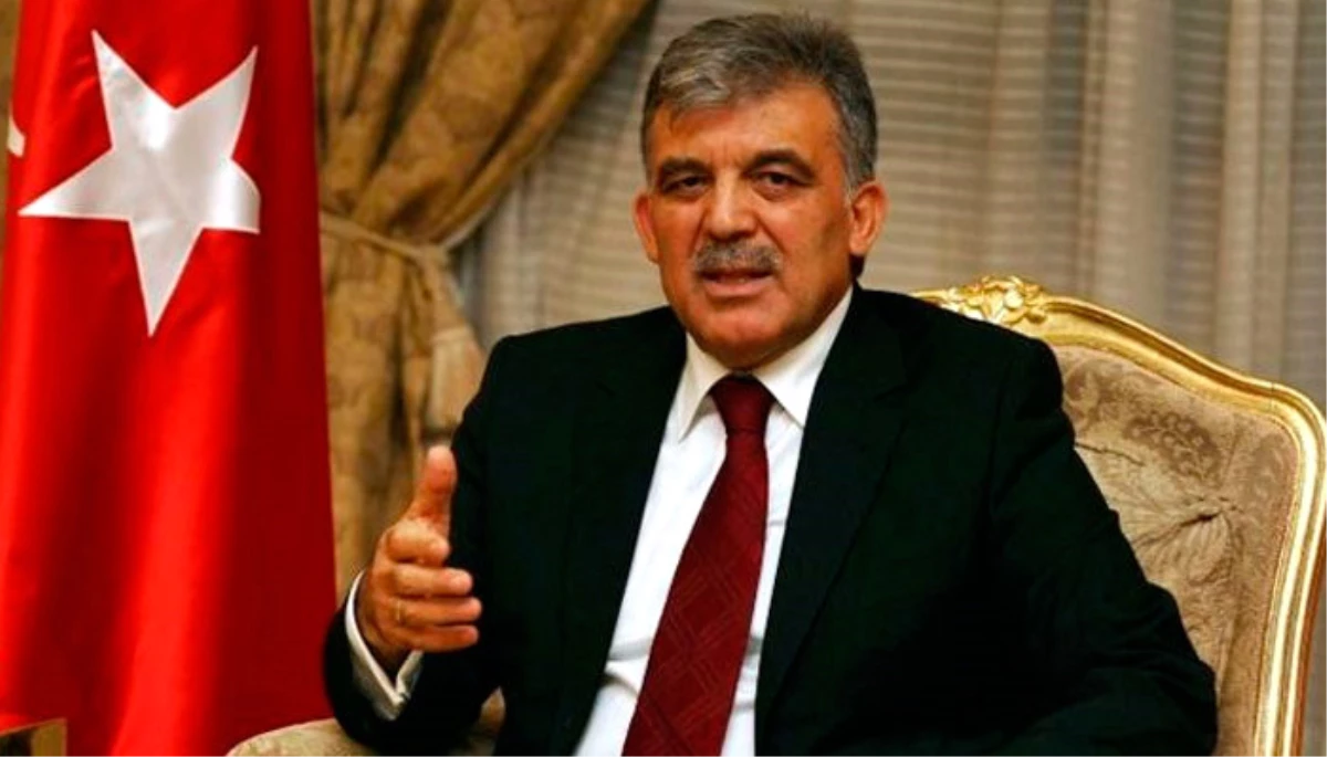 Abdullah Gül: Kerkük\'te Irak Bayrağının Yanına Ikby Bayrağı Asılması Kentteki Ulusal Birliği Tehdit...