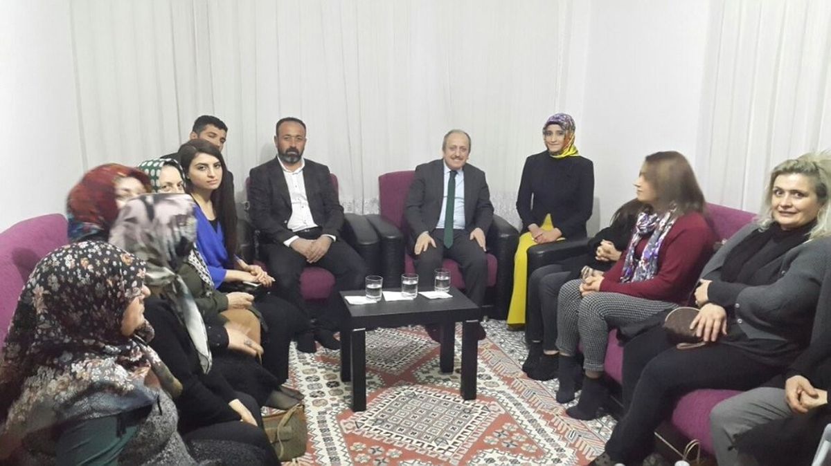 AK Parti\'de Referandum Çalışmaları Sürüyor
