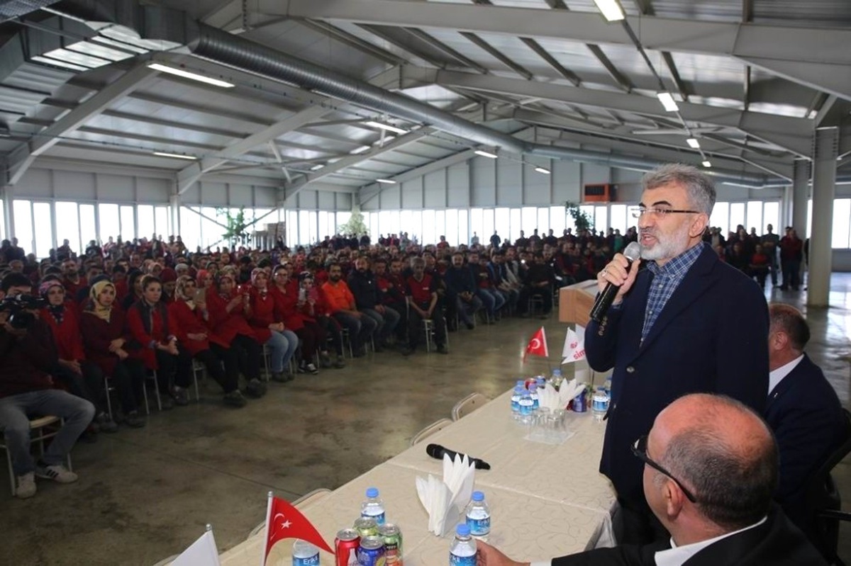 AK Parti Miletvekili Taner Yıldız Osb İşçilerinden \'Evet\' Sözü Aldı