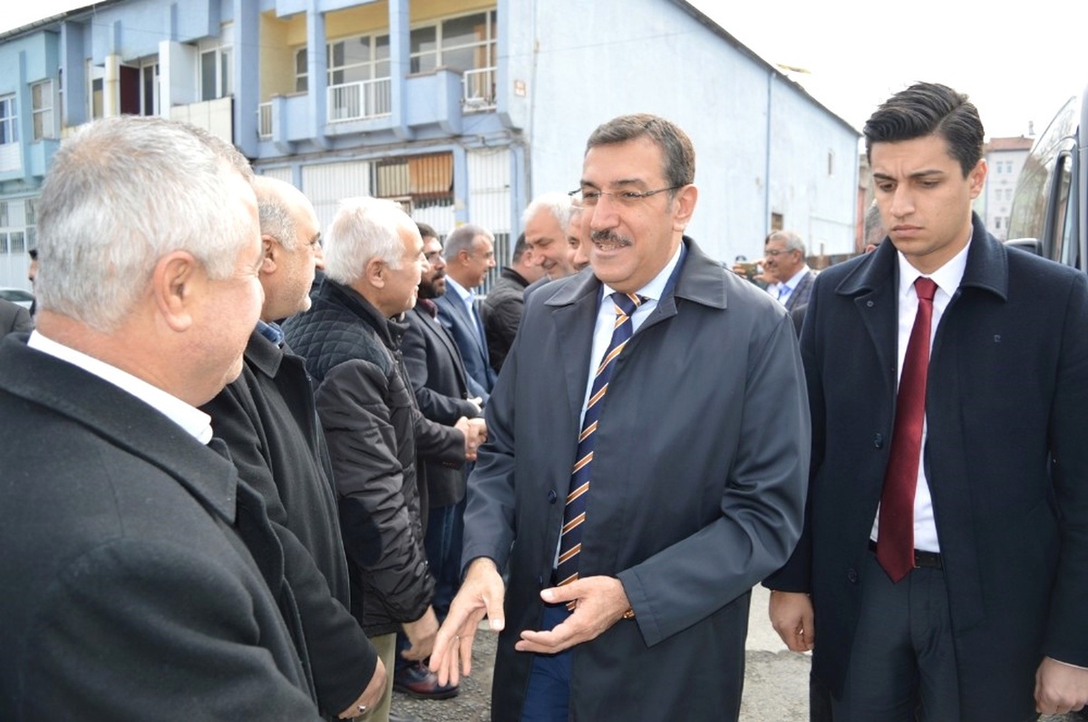 Bakan Bülent Tüfenkci: "Türkiye Büyüsün Diyenler \'Evet\' Diyor"