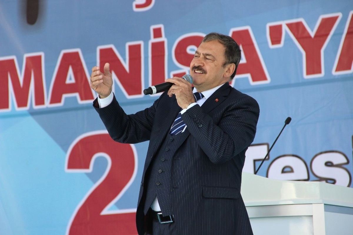 Bakan Eroğlu: "Bizler Türkiye\'nin Geleceği İçin İnadına \'Evet\' Diyeceğiz"
