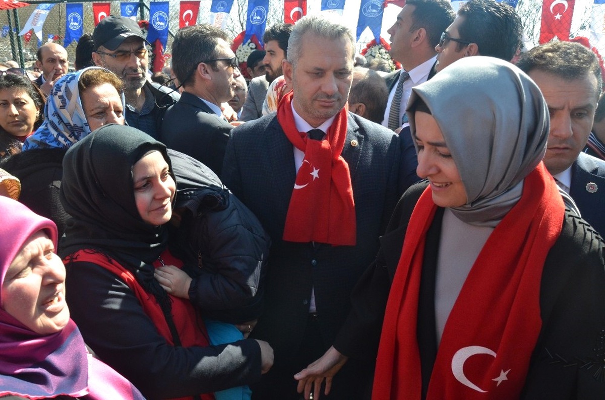 Bakan Kaya: "Hayır Diyen Bir Avrupa, Bir Kandil Var"