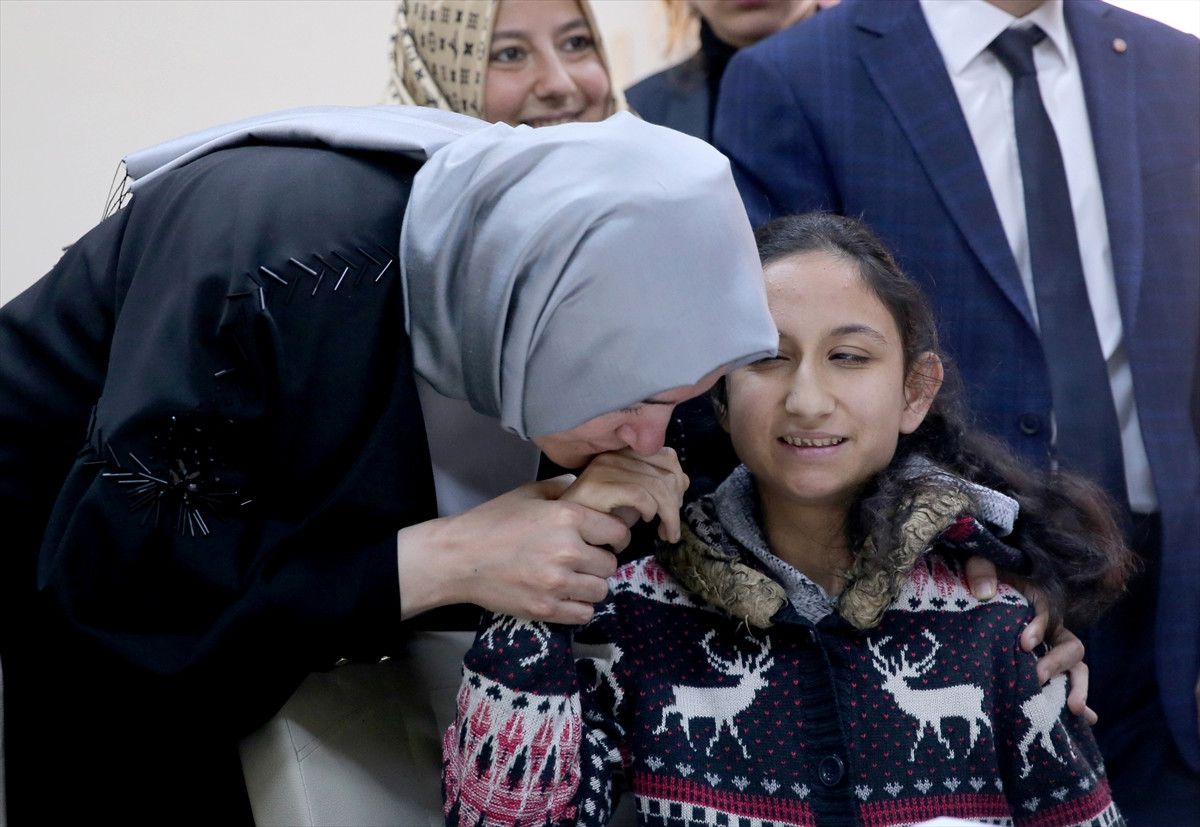 Bakan Kaya, Yaşlı ve Engelli Aileleriyle Bir Araya Geldi
