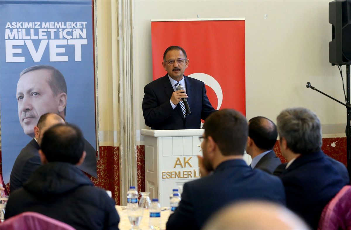 Bakan Özhaseki, Esenler\'de Hemşehrileriyle Buluştu