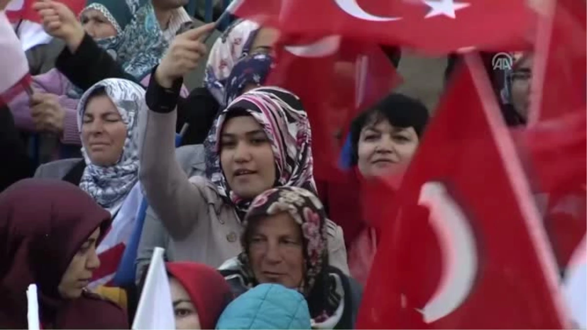 Başbakan Yıldırım: "Milliyetçiler Türkiye Düşmanlarıyla Aynı Safta Olmaz"