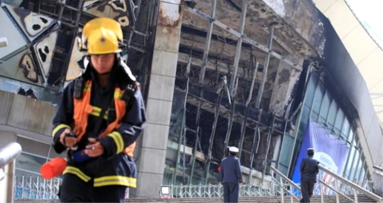 Çin Ekibi Shanghai Shenhua\'nın Stadında Yangın Çıktı