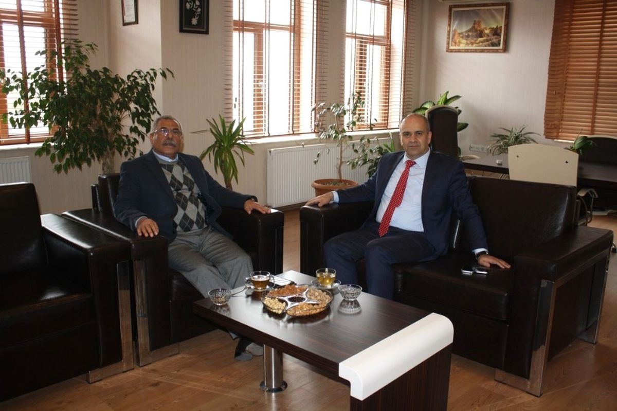 Emniyet Müdürü Artunay, Uçhisar Belediye Başkanı Karaaslan\'ı Ziyaret Etti