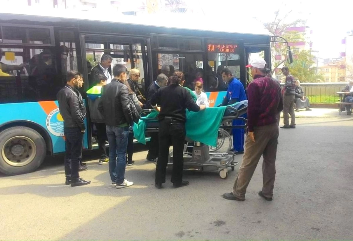 Şoför, Fenalaşan Yolcuyu Belediye Otobüsüyle Hastaneye Yetiştirdi