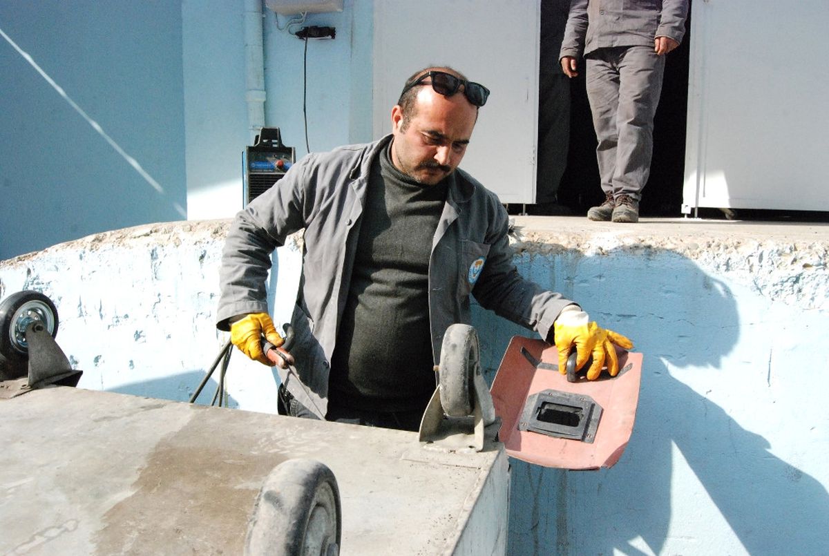 Gardıropta Yaşayan Aileye Belediyeden Destek
