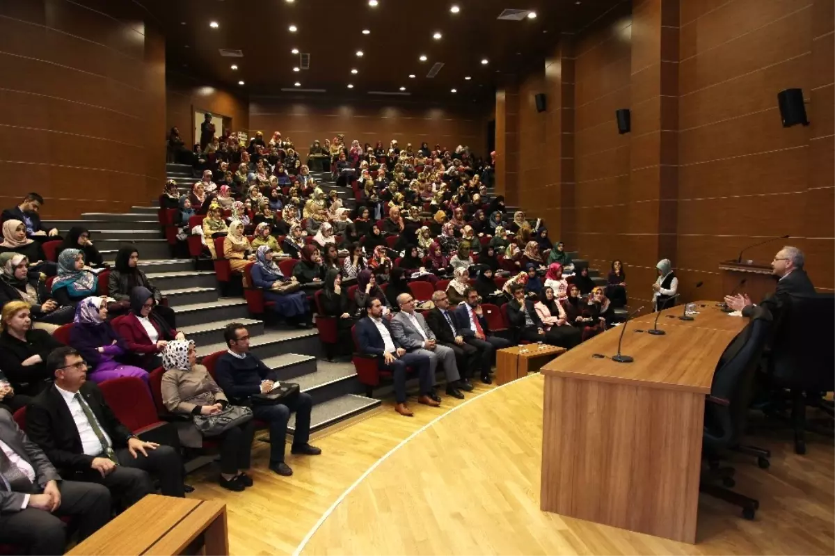 Gaün\'de Cumhuriyet Türkiyesi\'nde Bir Mesele Olarak İslam Konferansı