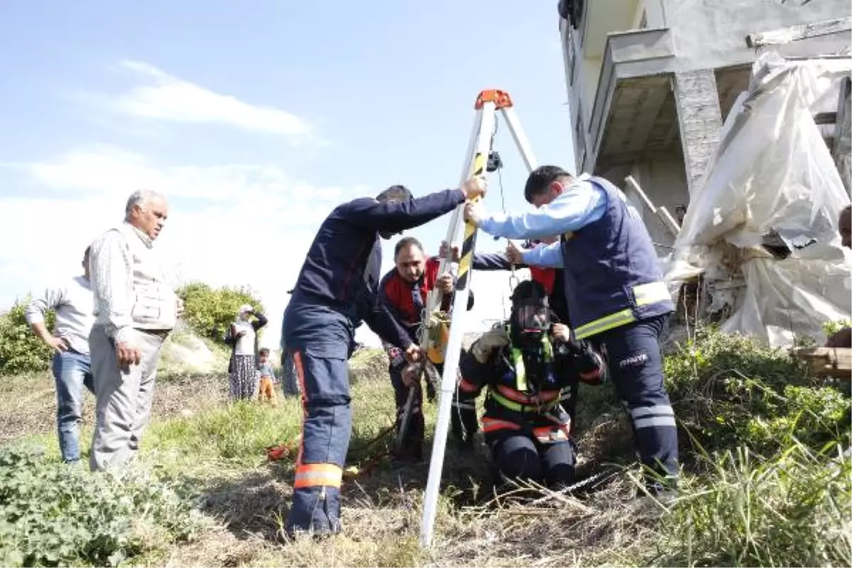 İtfaiye, Kuyuya Düşen Gebe Keçiyi Kurtardı